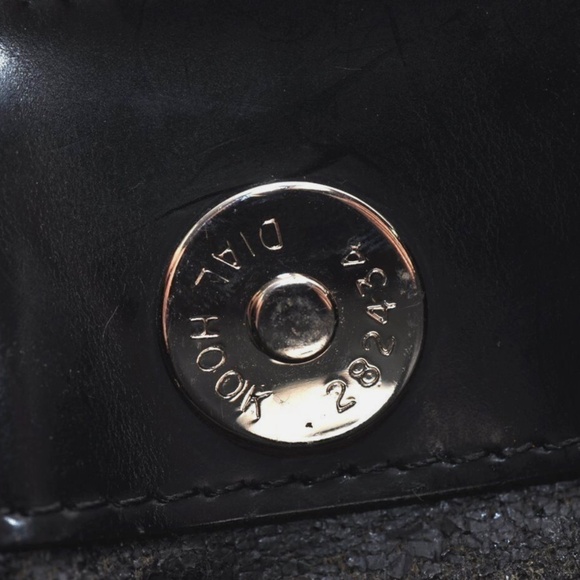Authentic Gucci Purse - Enamel - Picture 5 of 16